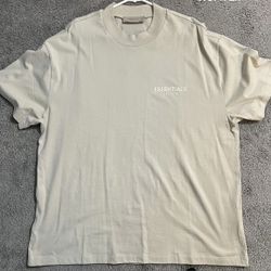 Essentials Tee