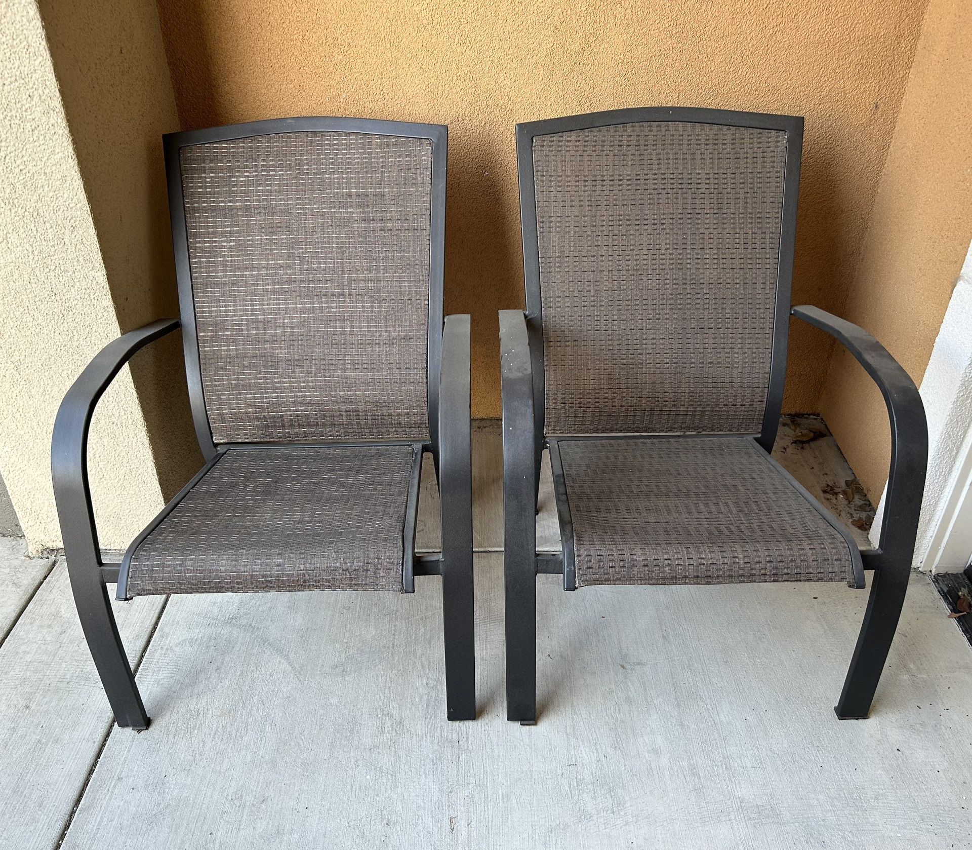 $20 - 2 Patio Chairs 