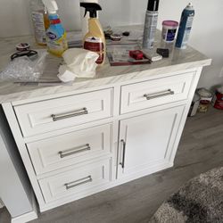 Center Island With Seating