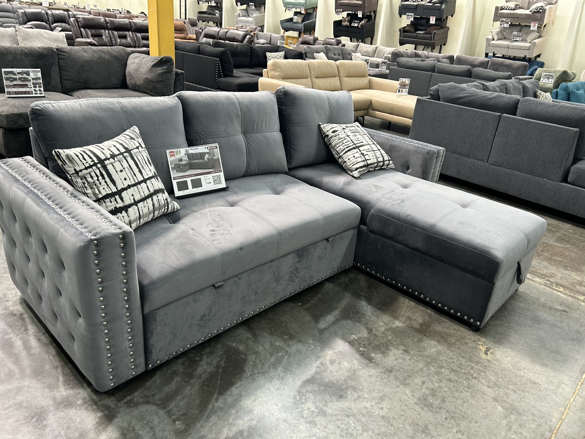 Sectional Set