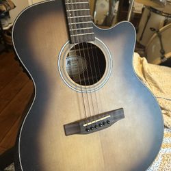 Acoustic Electric Guitar. Mitchell T413ce