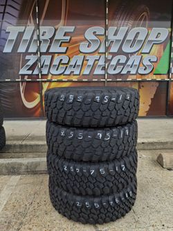 Set. 255/75/17. BFGOODRICH MUD TERRAIN. FREE INSTALL AND BALANCE