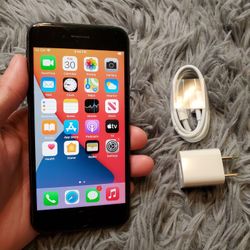 iPhone 8 - UNLOCKED - Like New  