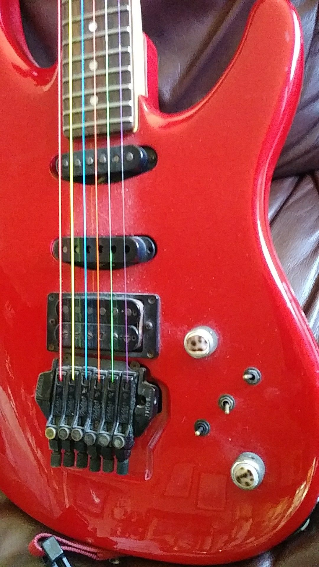 Peavey Nitro red electric 6 string guitar for Sale in Vallejo, CA OfferUp