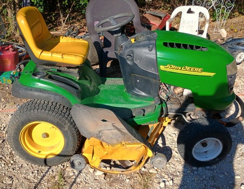 John Deere Riding Mower
