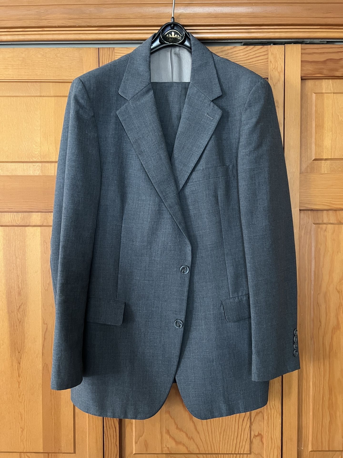 Worsted Tex Two Piece Gray Suit