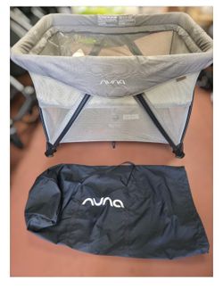 Nuna SENA AIRE playpen W Bassinette 