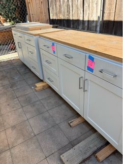 Cabinets Upper Lower and Marble