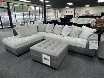 L Shape Sectional. 🚚WE DELIVER🚚
