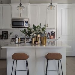 Set of 2 Modern Counter Stools - Faux Leather and Black Metal