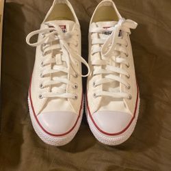 Converse All Stars men’s 10 1/2 women’s 12 1/2