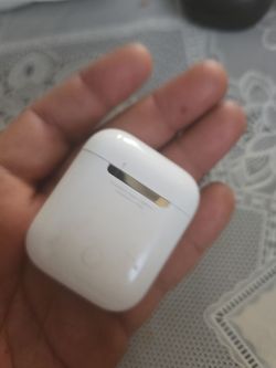 Apple AirPods EMC 2862, First Gen, case charge only