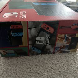 Nintendo Switch 