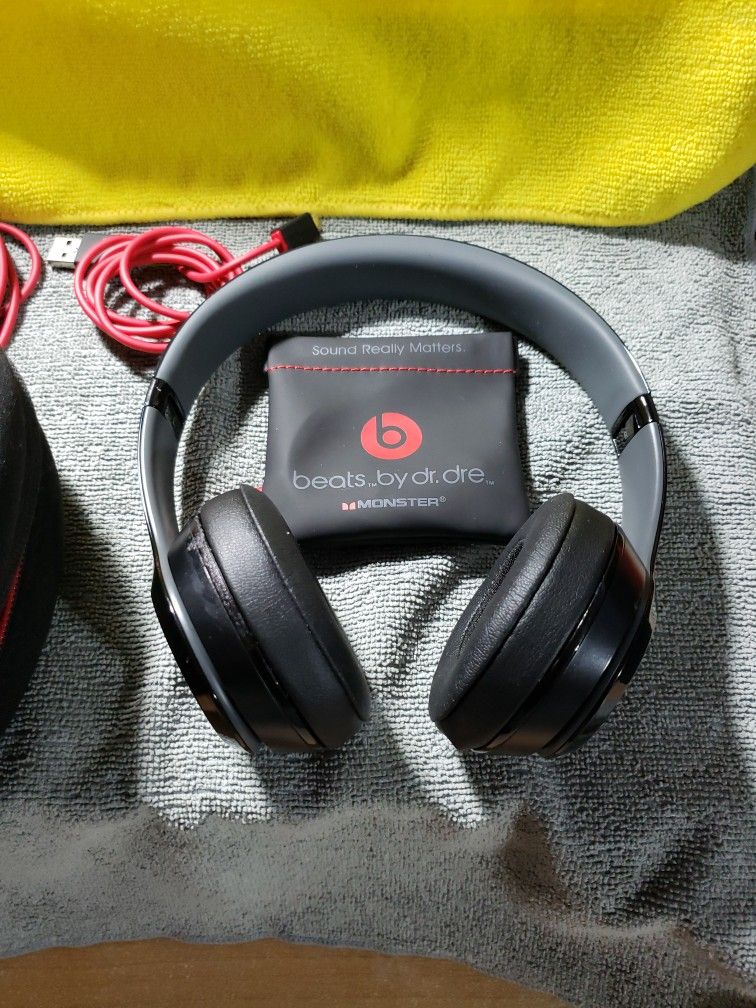 Beats Solo "Wired" Headphones