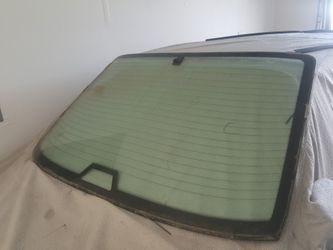 BMW e34 525i 530i 540i rear glass back