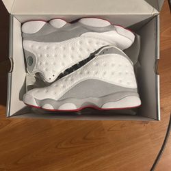 WOLF GREY JORDAN 13