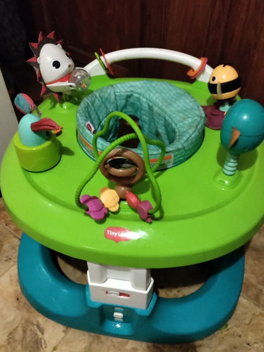 Baby Excersaucer And Chair