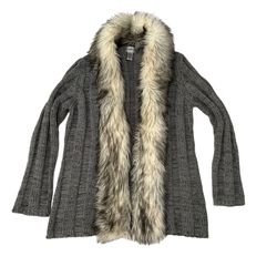 Chico’s Gray Chunky Knit faux fox Fur collar Penny Lane sweater long sz 2 L   This Chico's sweater is a stylish addition to any wardrobe. The chunky-k