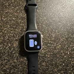 silver apple watch series 8 +GPS