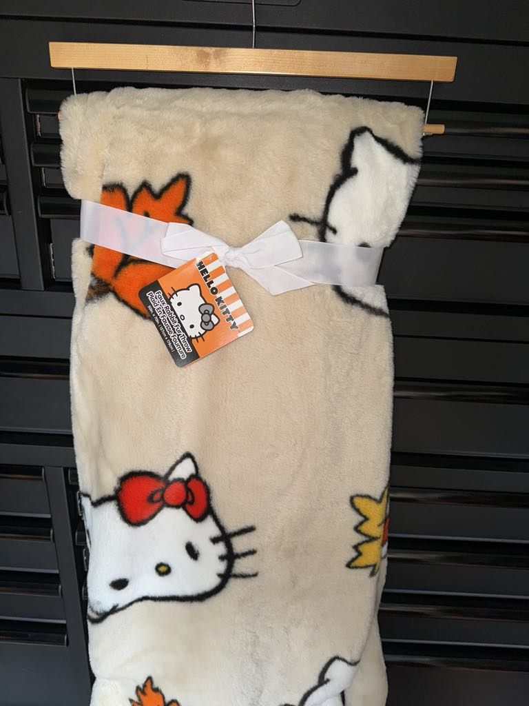Hello Kitty Blanket
