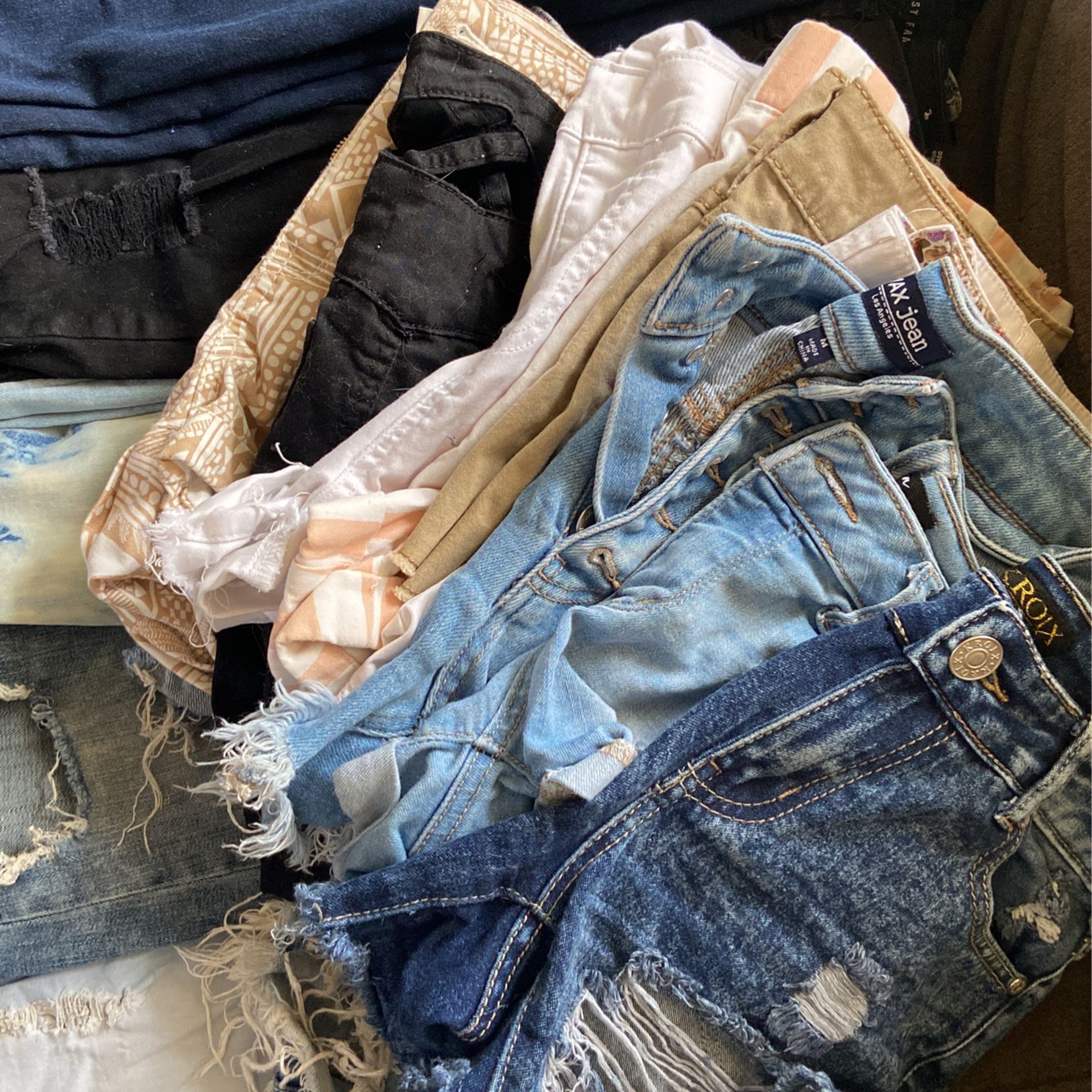 Clothes Size 3-5 Jeans And small-Med Shirts And Dresses