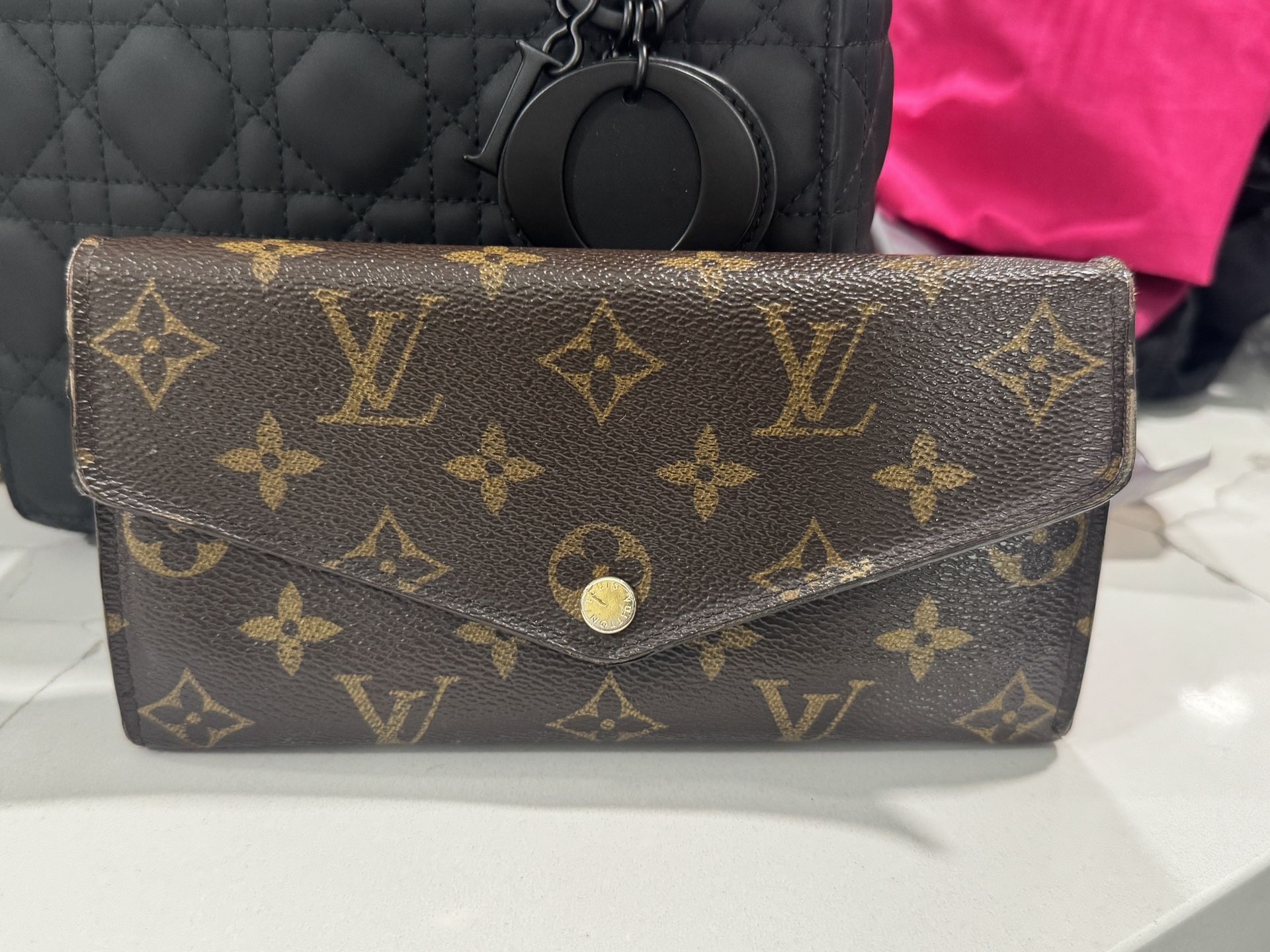 Louis Vuitton Sarah Wallet