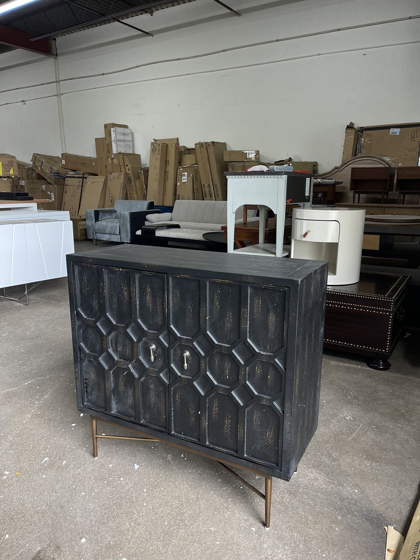 Hanley Traditional 2-Door Accent Cabinet with Hand-Carved Design and Bronze Metal Legs