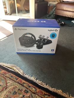 Logitech G923 SE Racing Wheel, Pedals and Shifter