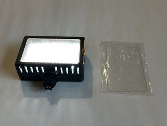 Bescor Morning Star Series LED-125 Dimmable 125W On-Camera Light