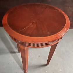 Round Table