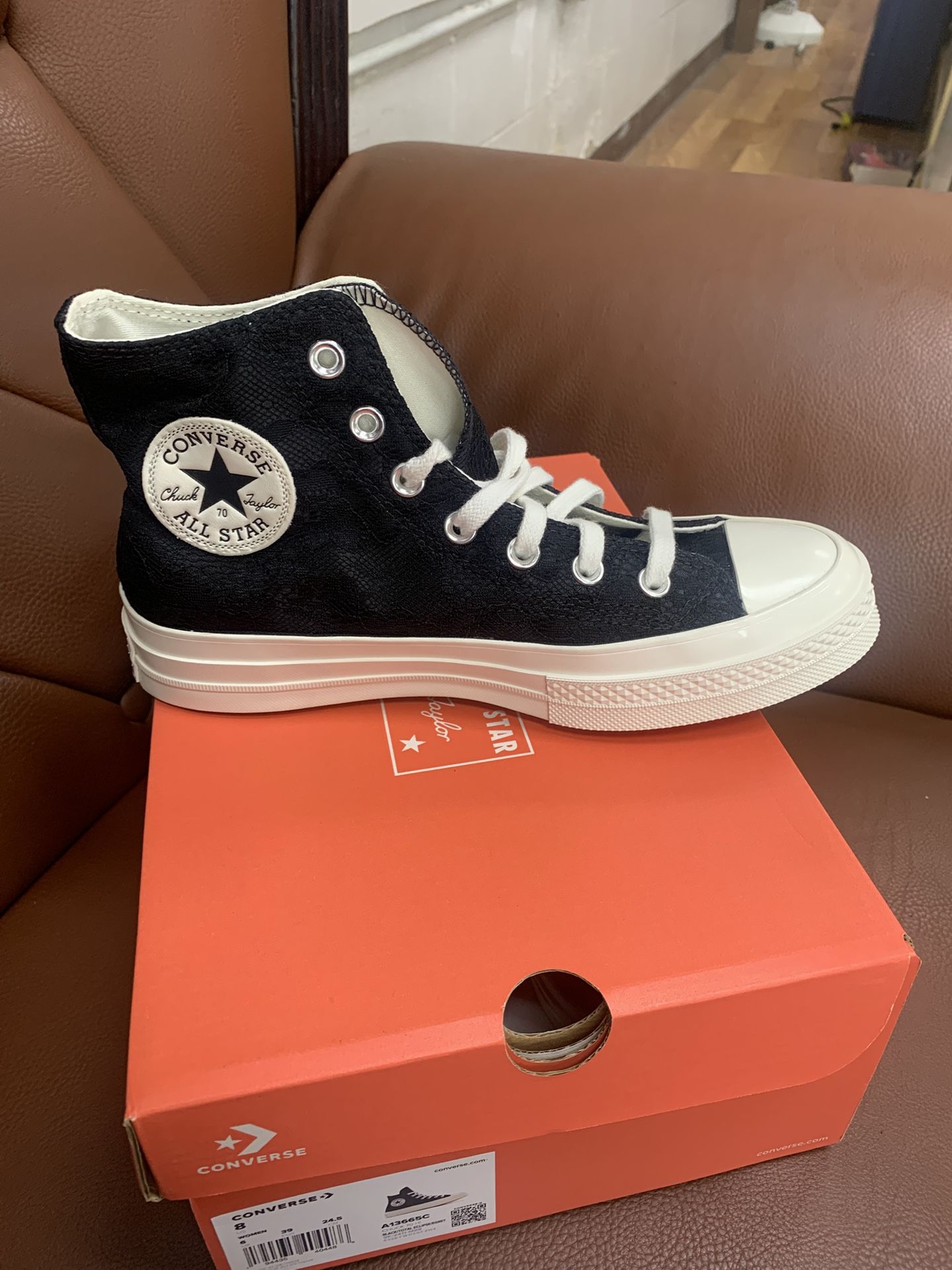 Converse Chuck Taylor All Star Shoes Size 8