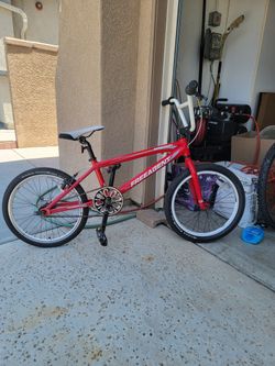 Free Agent Speedway Bike
