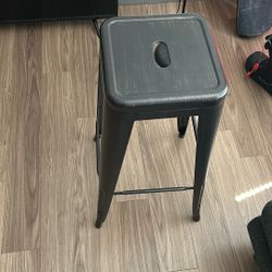 2 Bar Stools