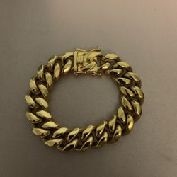 cuban link bracelet (18mm)