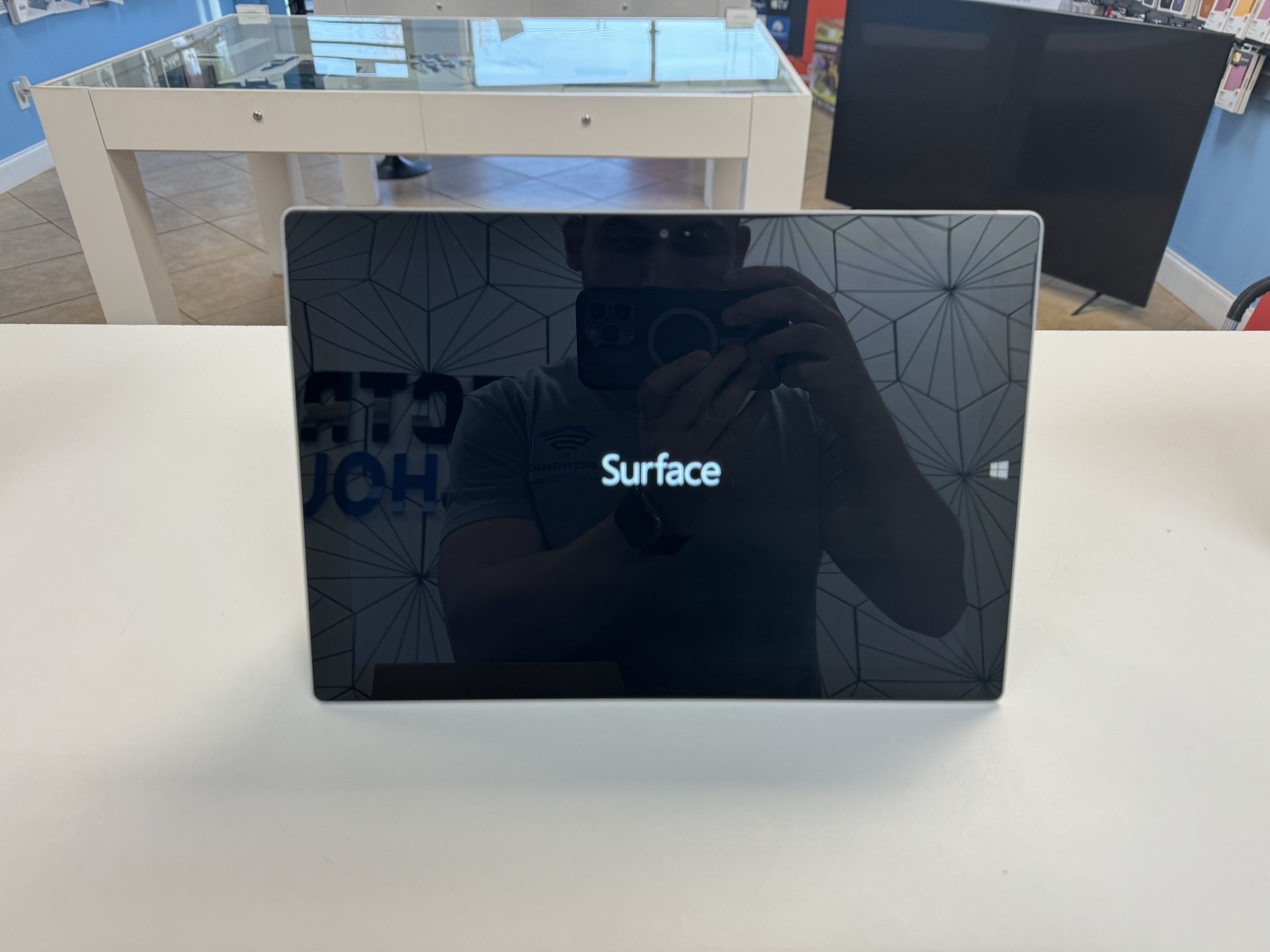 Microsoft Surface Pro 3 Wi-Fi, 12in - Silver I5 Processor 256 GB 