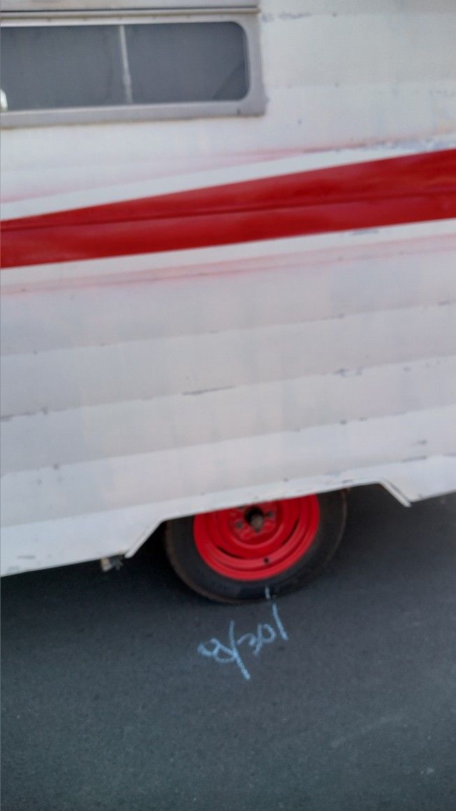 Travel Trailer, Camper '54 Empire Flyte 🌊 10 ft long.
