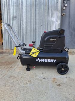 Husky 8 Gal. 150 PSI Hotdog Air Compressor