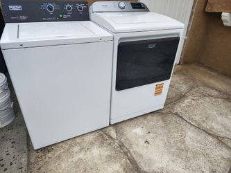 Maytag Set commercial washer and Dryer pet control