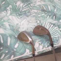 2 Sandd Wedges in Good condition 