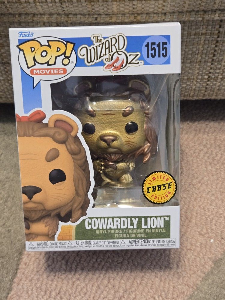 Wizard of Oz Cowardly Lion CHASE FLOCKED Funko Pop