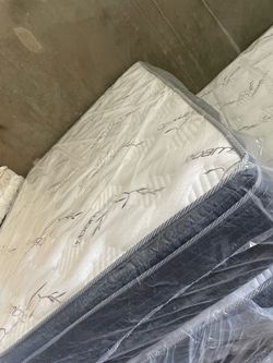 Brand new pillow top Queen size mattress