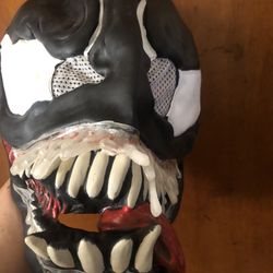 Venom Mask 
