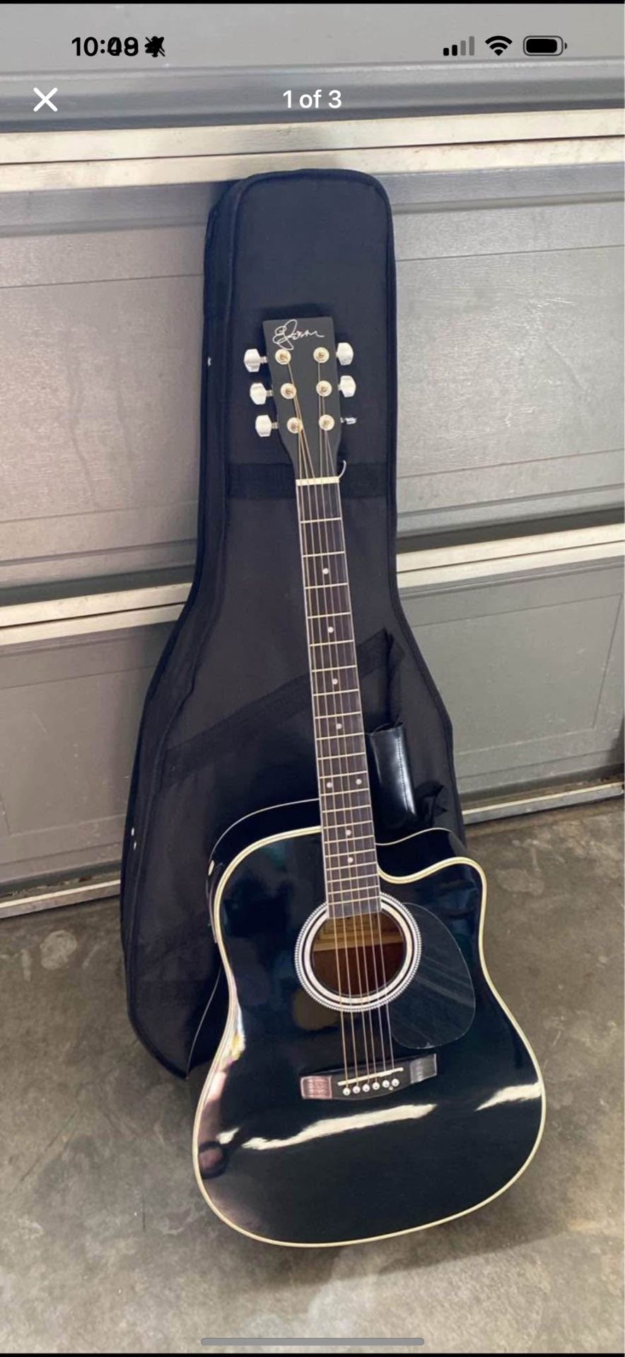 Electric acoustic guitar
