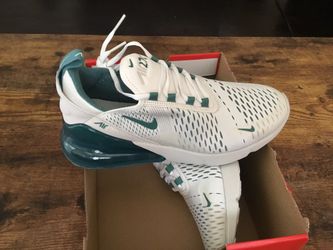 New Kid’s Nike Air Max 270 size 6.5Y (size 8 Women’s)