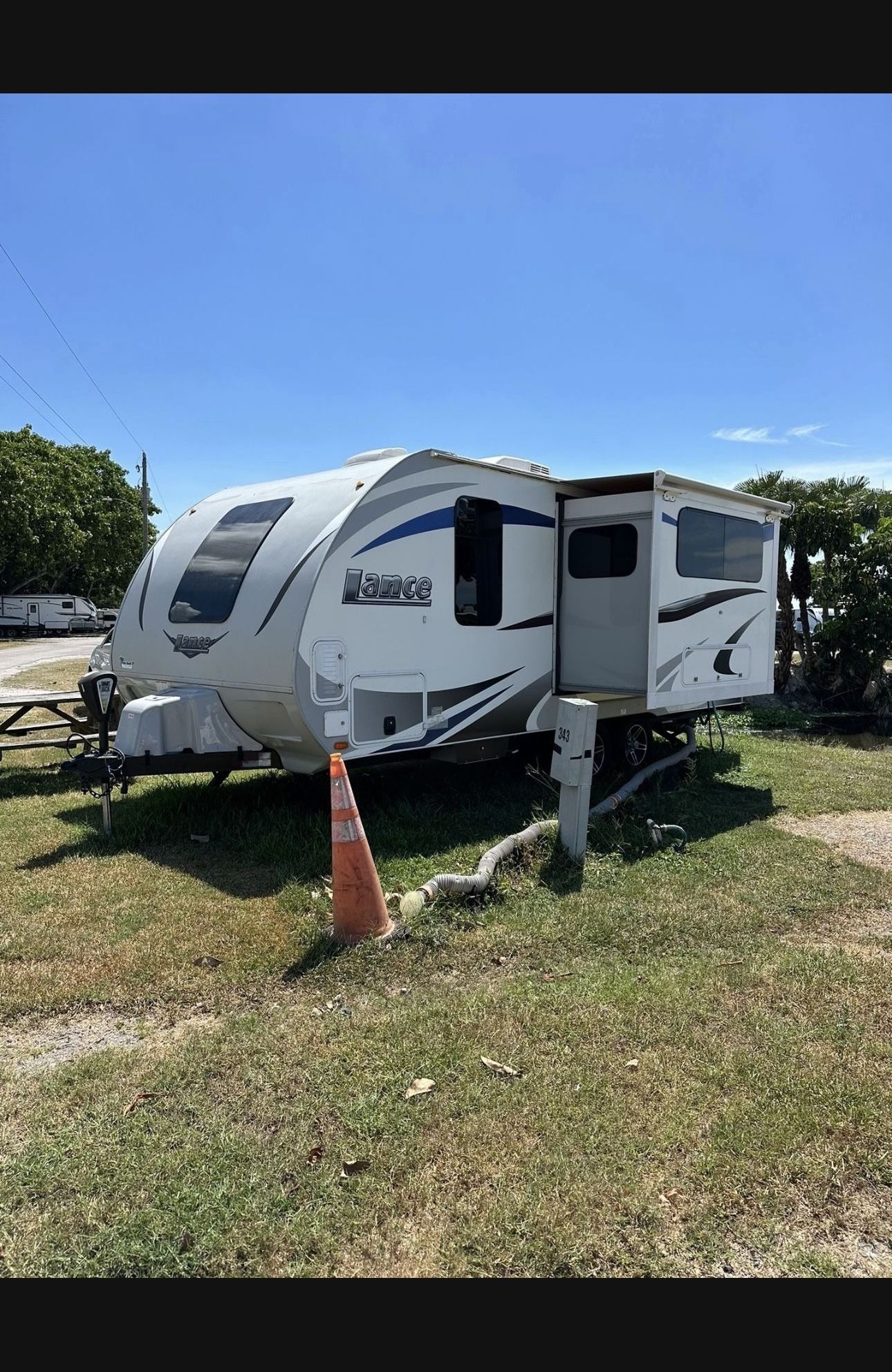 2019 Lance 1995