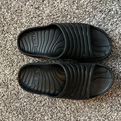Hoka Slides Size 11