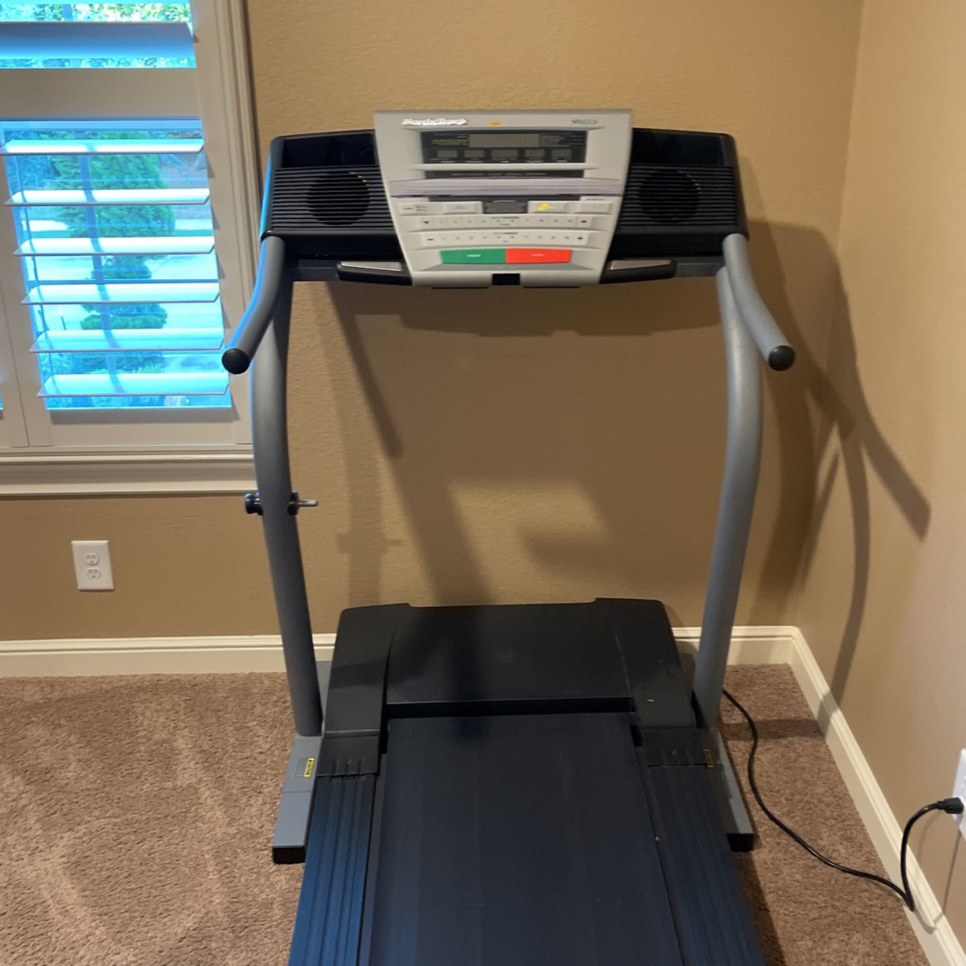 NordicTrack C2200 Treadmill