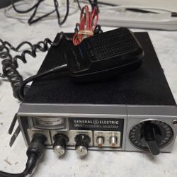 MacBook Pro 13" Retina 2560x1600 i5 8Ram 250SSD wifi camera hdmi Sonoma-Office battety charger 