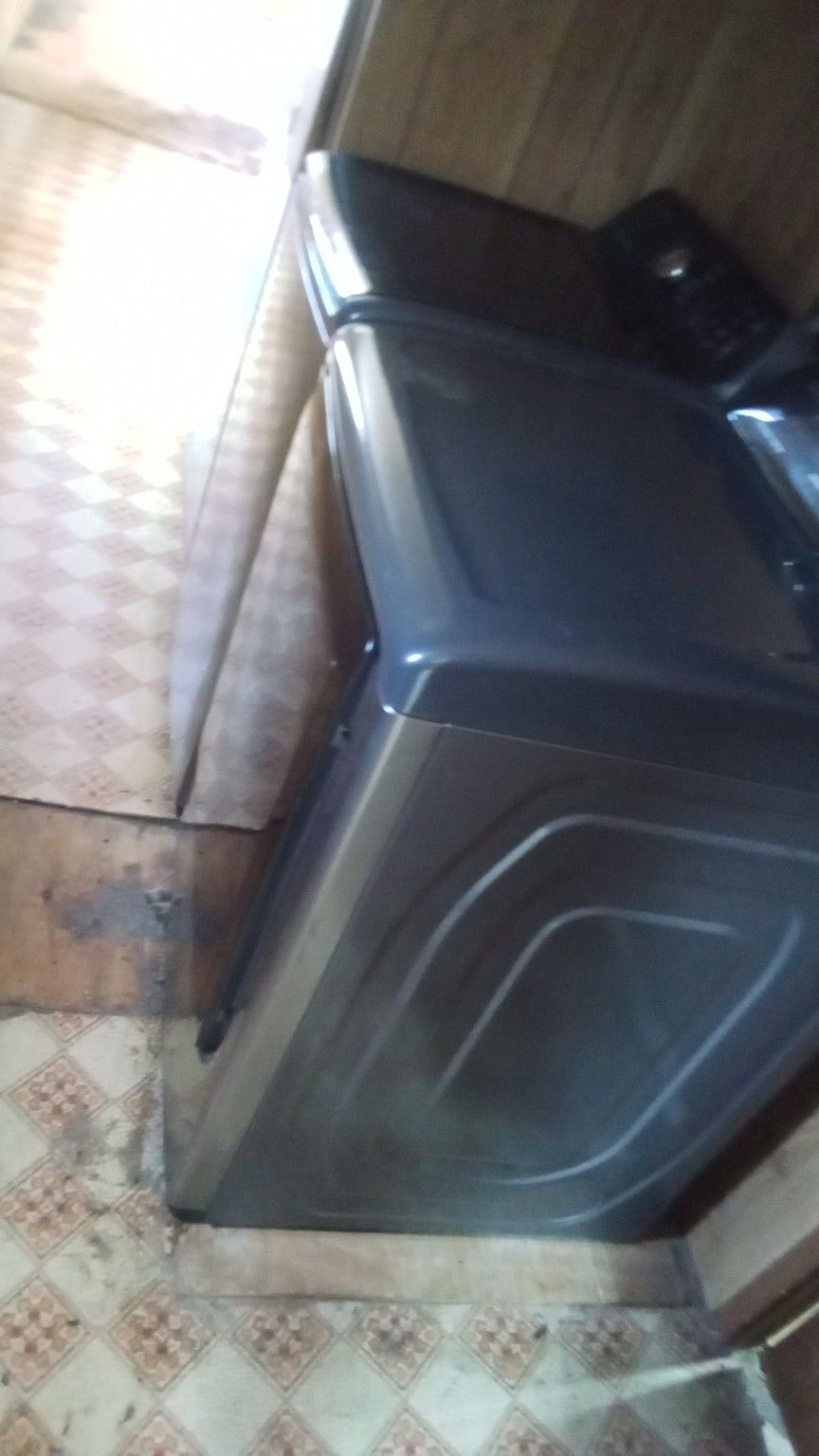 Brand New Samsung Washer And Dryer Used One Time