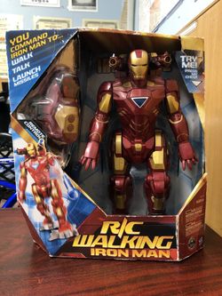 BRAN NEW Walking Toy Marvel Avengers 2010 Hasbro R/C Remote Control Iron Man 2 